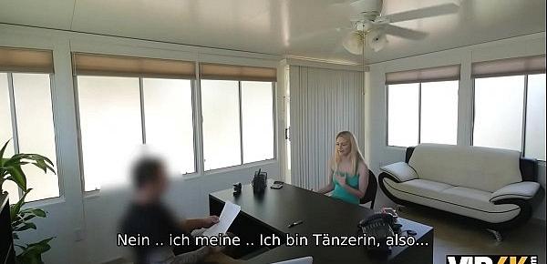 VIP4K. Die Go-Go-Tänzerin aus der örtlichen Strip-Bar ist bereit für Sex zum Ausleihen